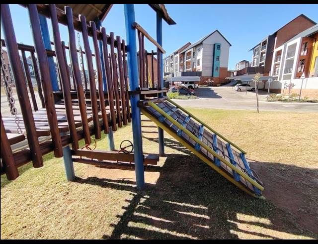 2 bed property to rent in AMBERFIELD CITY